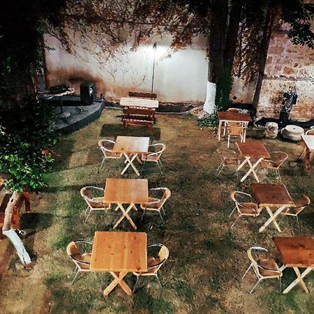 Otel Wood House 안탈리아 외부 사진