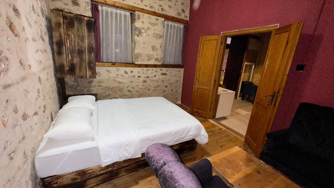 Otel Wood House 안탈리아 외부 사진