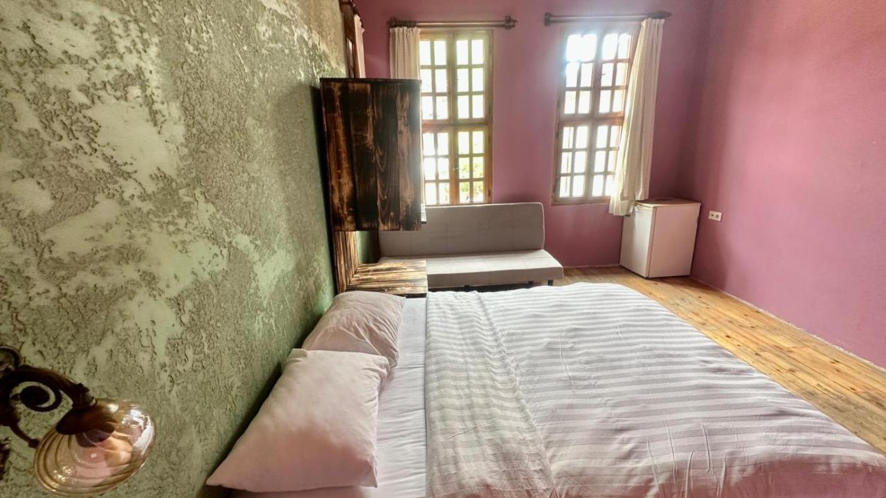 Otel Wood House 안탈리아 외부 사진
