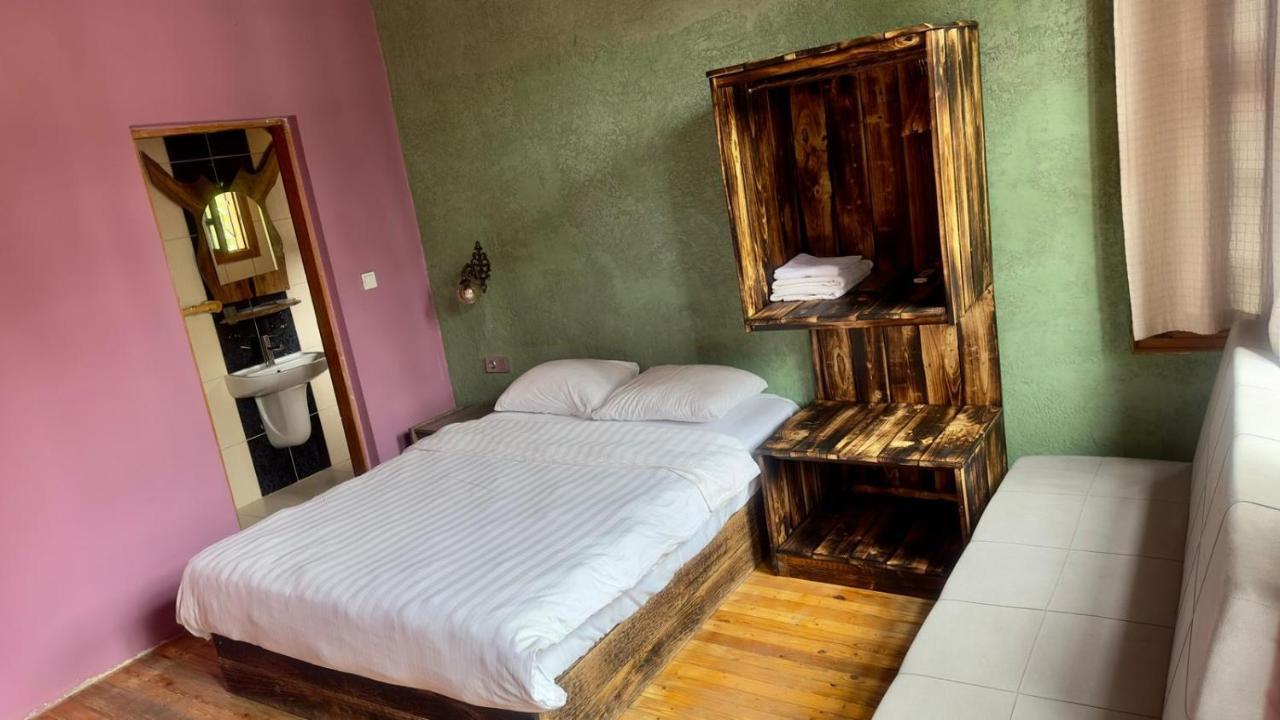 Otel Wood House 안탈리아 외부 사진