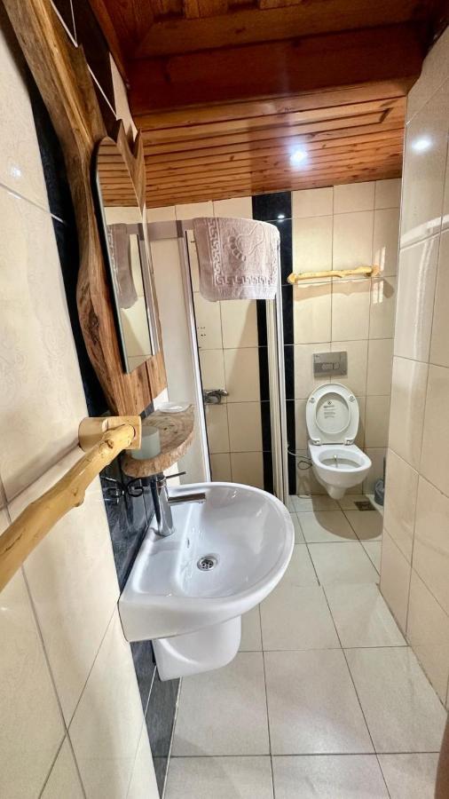 Otel Wood House 안탈리아 외부 사진
